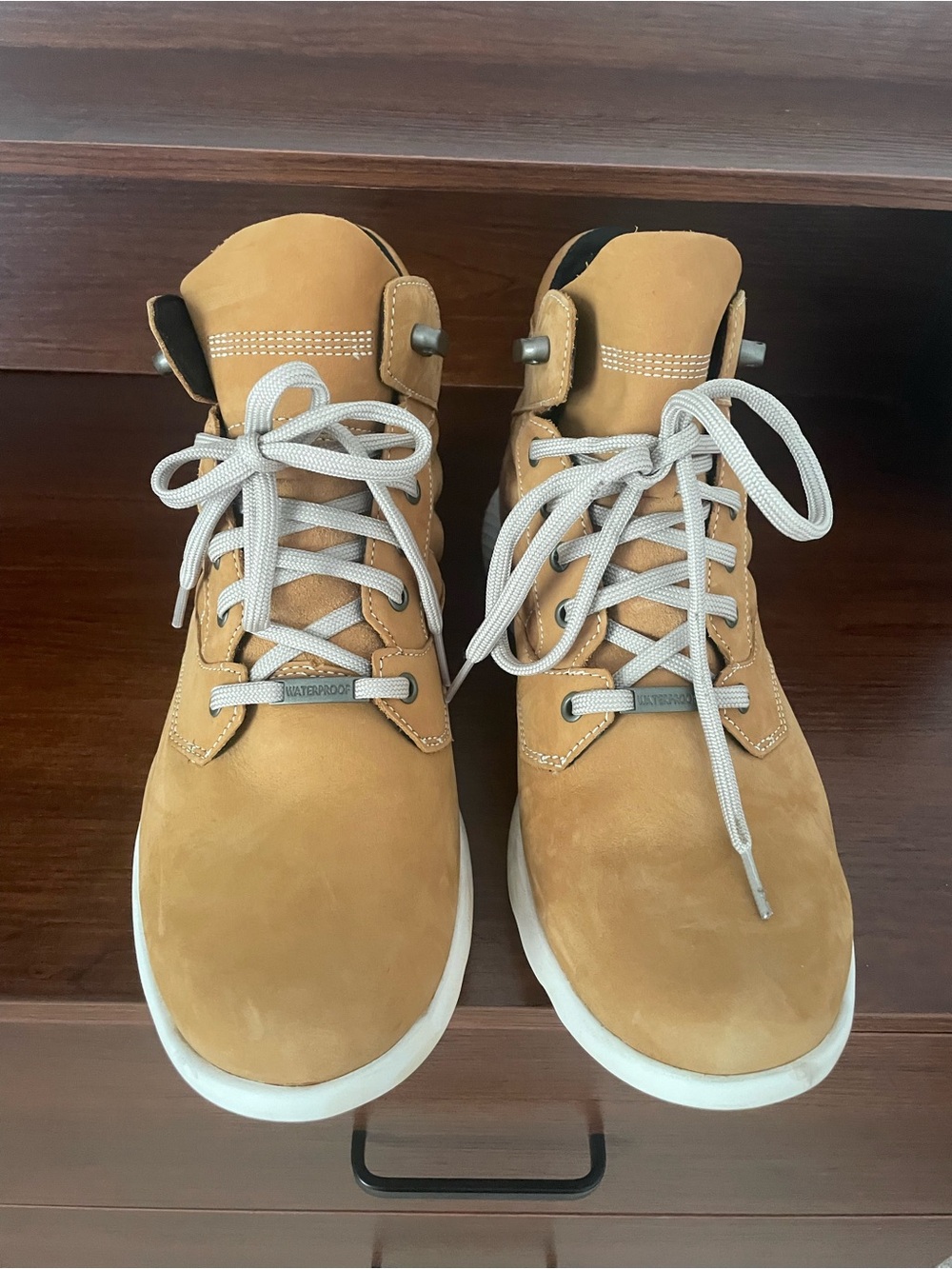 Timberland Wheat Lace-Up Chukka Boots men’s size 11